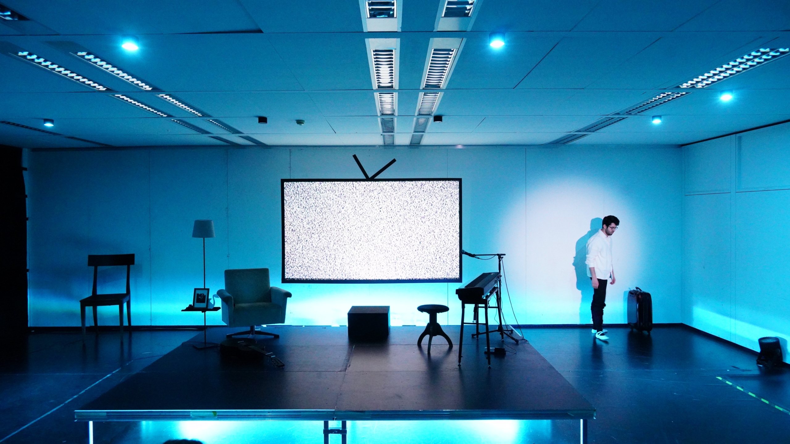 »Das Wetter zuhause. Ein Wohnzimmerballett«